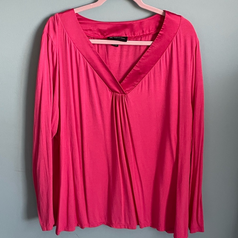 INC 3x silky long-sleeved dressy v neck top.